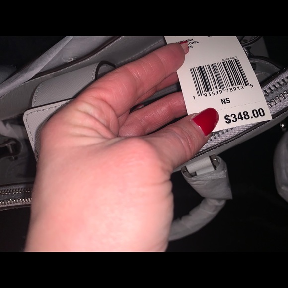 Medium size shoulder Bag multiple compartments - Picture 2 of 7